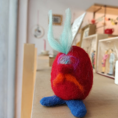 φελτ "αυγο-ζωάκι" / felted "egg-animal"